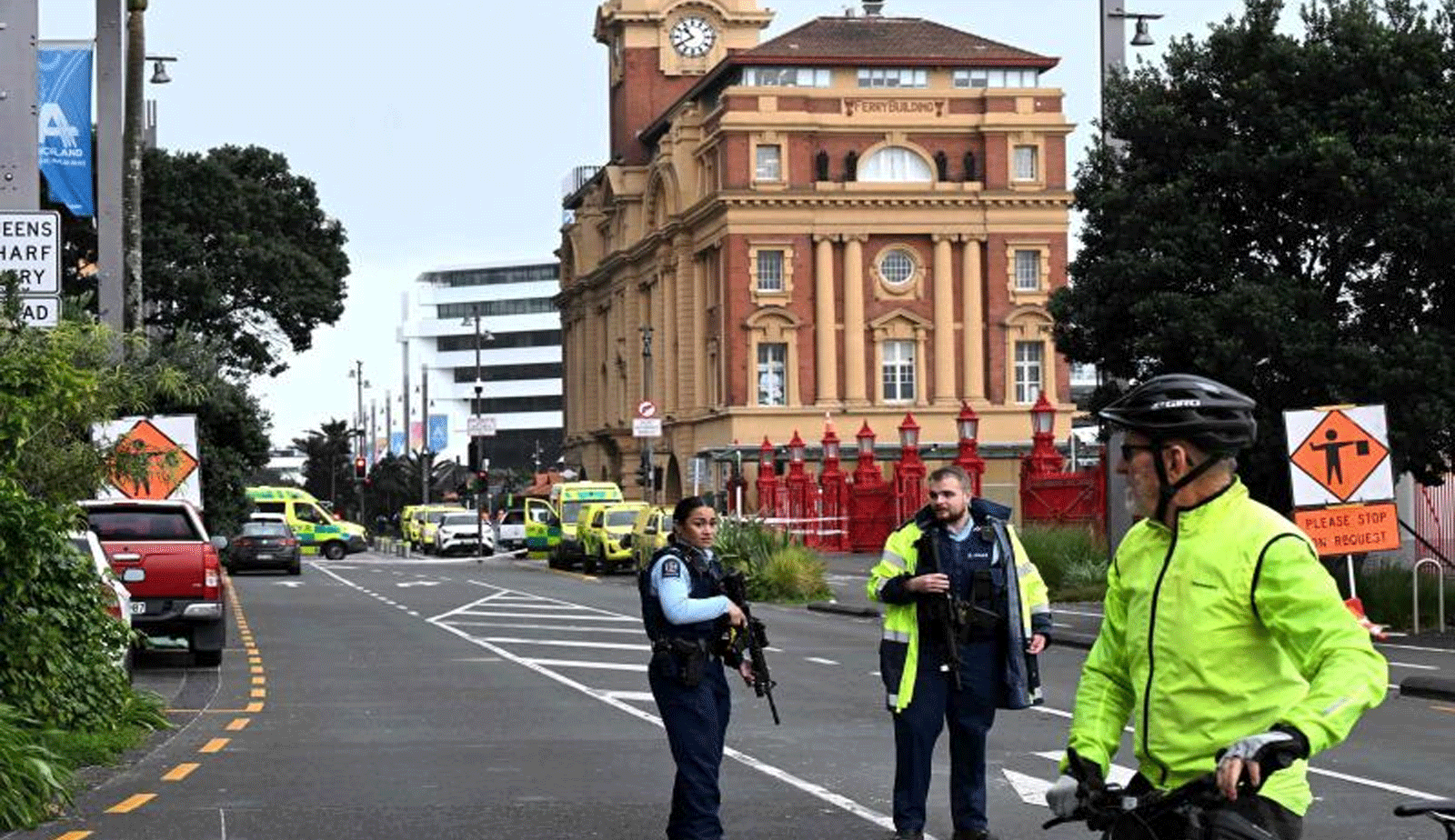 الشرطة تطوق موقع إطلاق النار، في أوكلاند، نيوزيلندا. 20 تموز\يوليو 2023