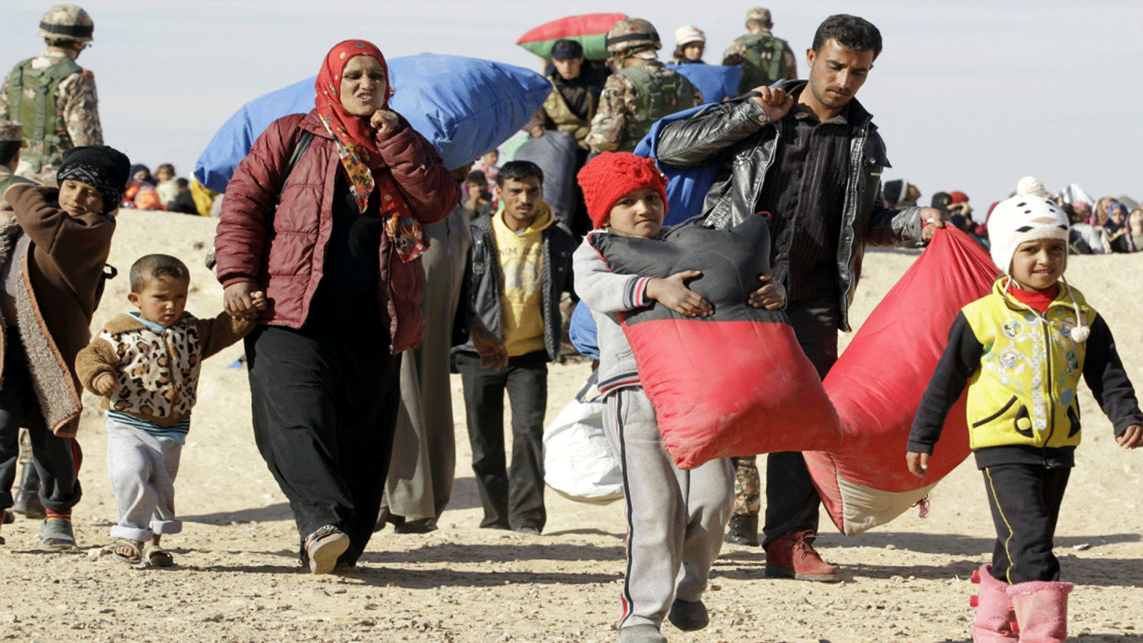 لقطة للاجئين سوررين في مخيم الركبان