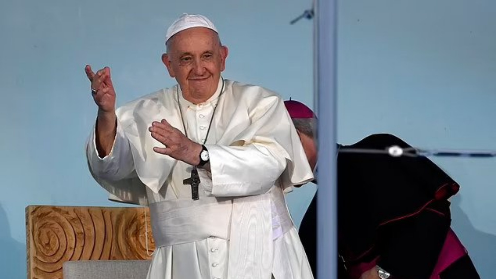 البابا فرانسيس بعد ترؤسه حفل 