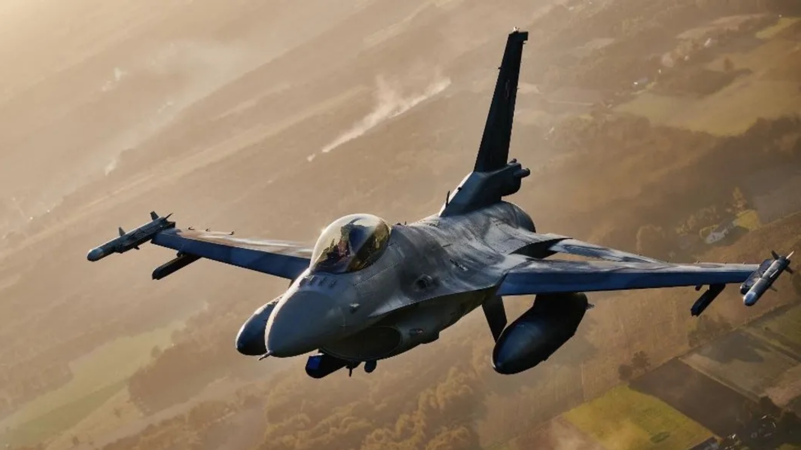 أرشيفية لطائرة إف 16 تابعة للناتو