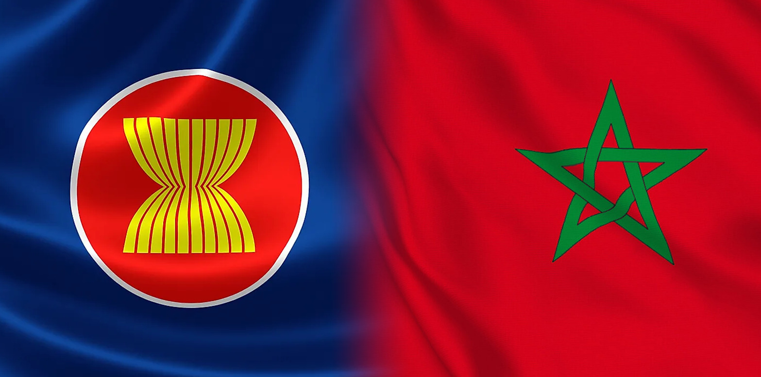 علم المغرب وعلم رابطة دول آسيان