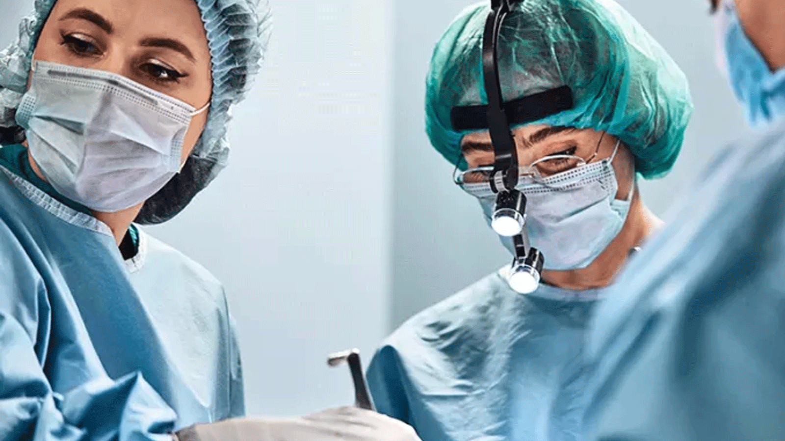 ثلث الجرّاحات في بريطانيا تعرّضن للاعتداء الجنسي