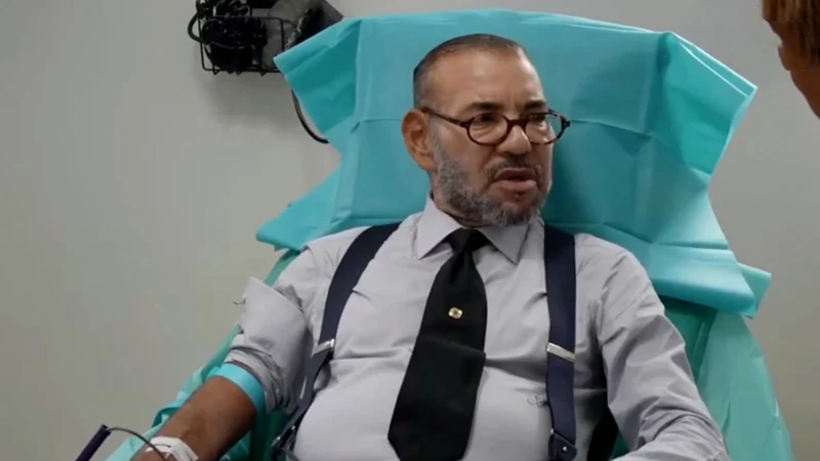 الملك محمد السادس يتبرع بالدم لفائدة ضحايا زلزال مراكش (و م ع)