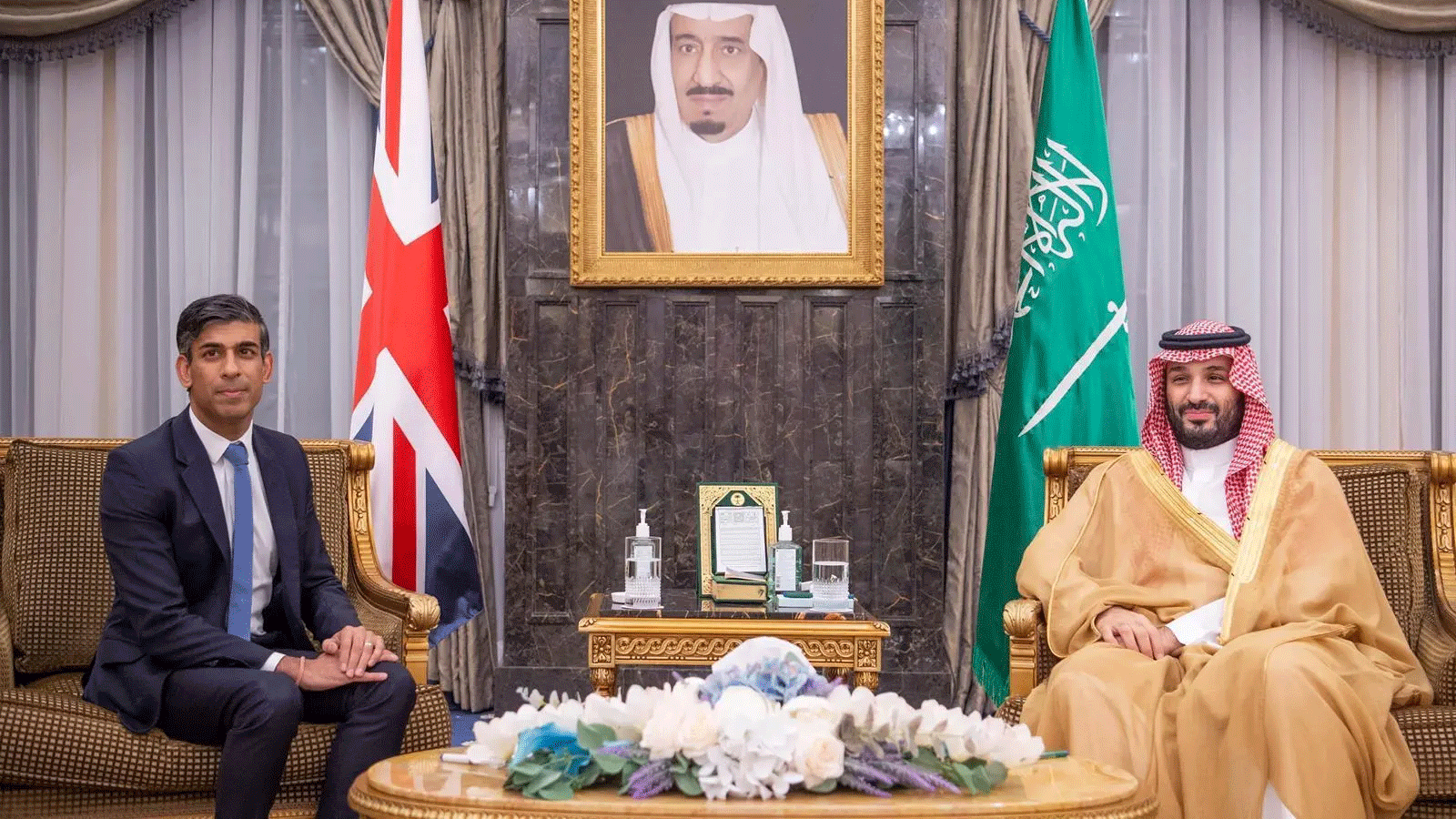 ولي العهد السعودي الأمير محمد بن سلمان مجتمعًا برئيس الوزراء البريطاني ريشي سوناك(واس)