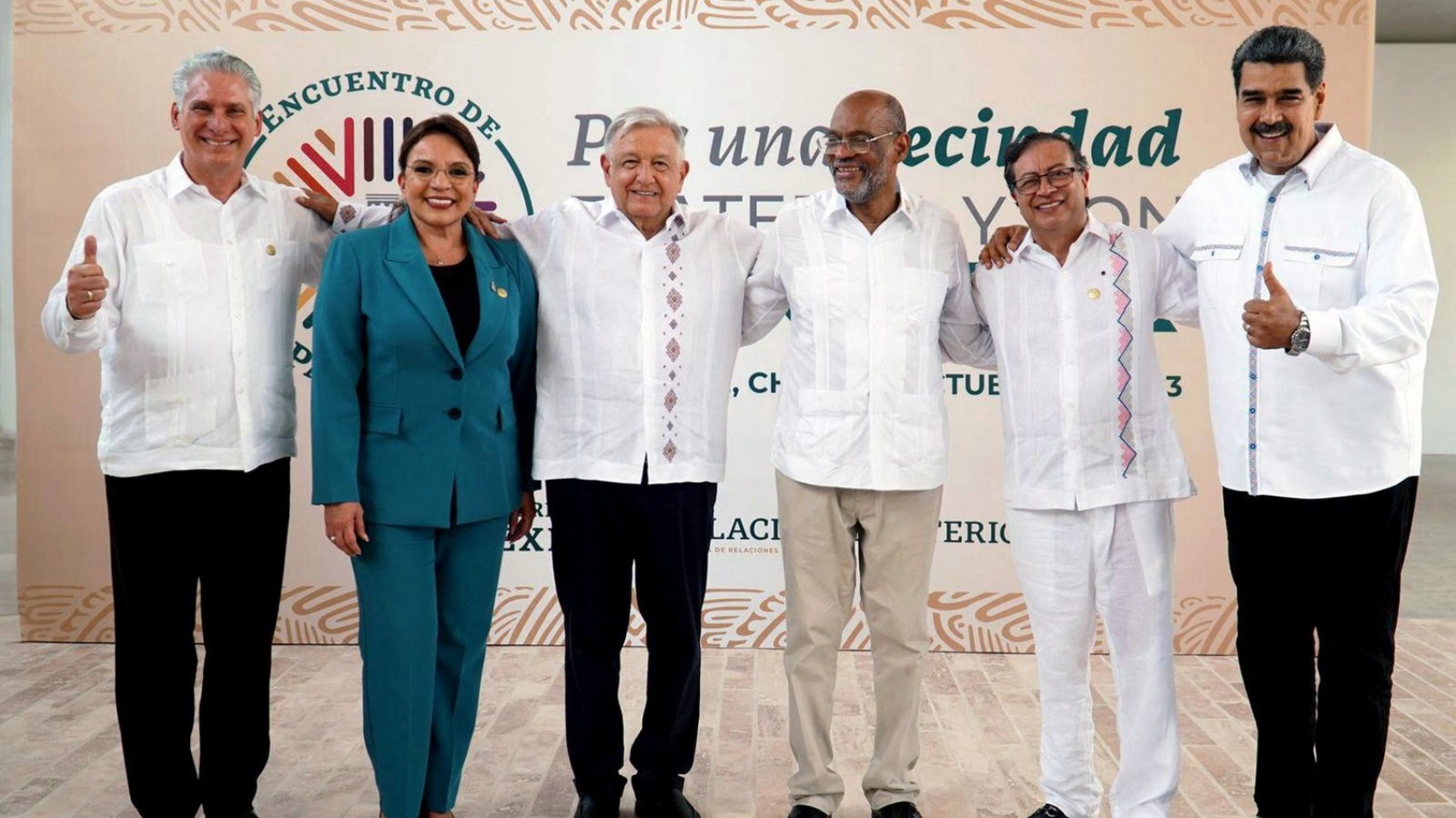 ستة من قادة أميركا اللاتينية على هامش اجتماعهم في ولاية تشياباس أقصى جنوب المكسيك