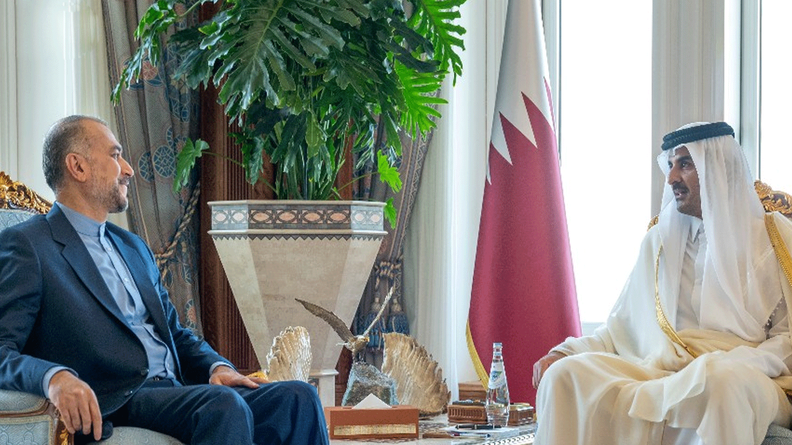 أمير قطر الشيخ تميم بن حمد آل ثاني يلتقي بوزير خارجية إيران حسين أمير عبداللهيان