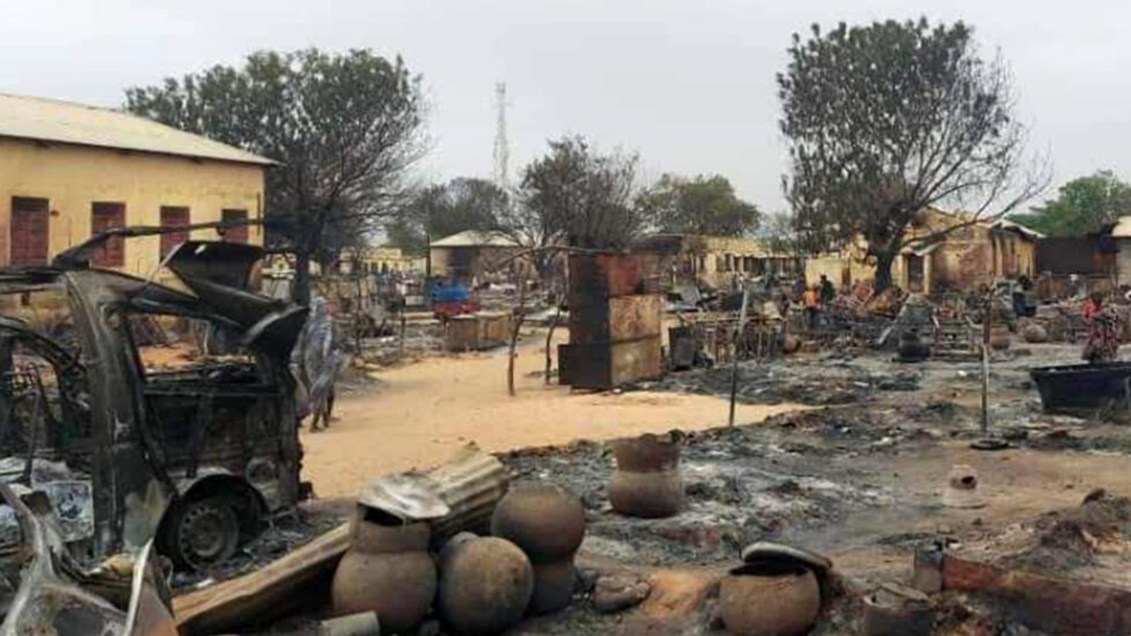صورة ملتقطة في 1 سبتمبر 2023 تظهر جانيا من الدمار في منطقة السوق في الفاشر عاصمة ولاية شمال دارفور السودانية 