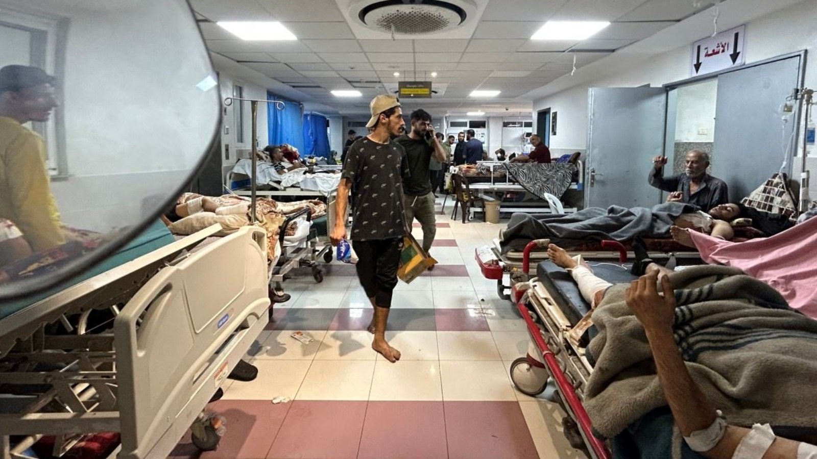 مرضى في مستشفى الشفاء بمدينة غزة