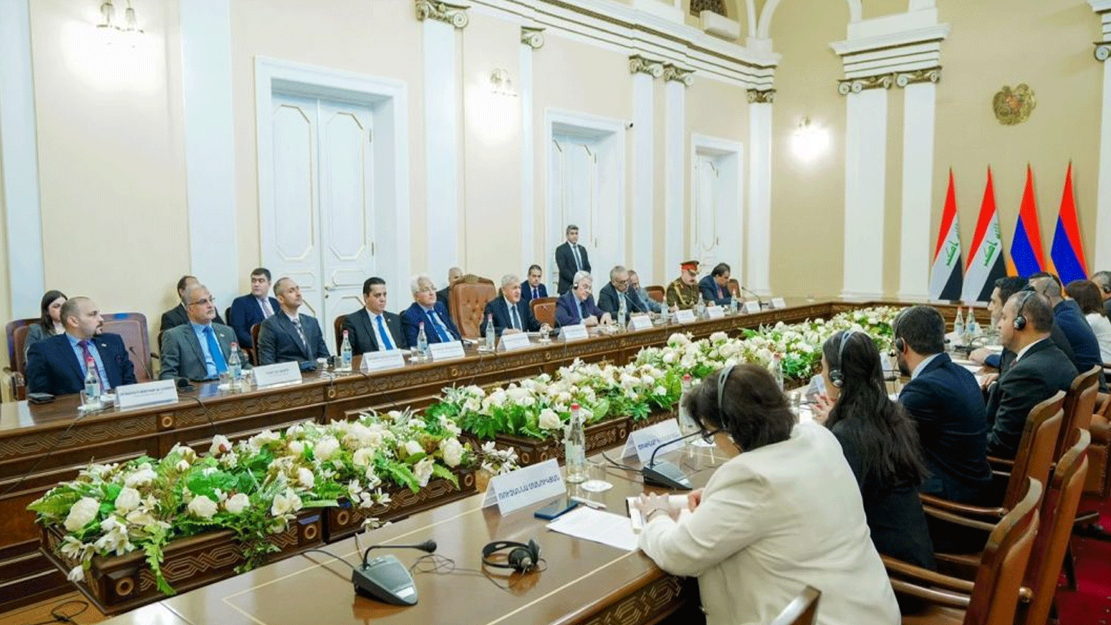 رئيس جمهورية العراق خلال اجتماعه في مقر الجمعية الوطنية الأرمينية
