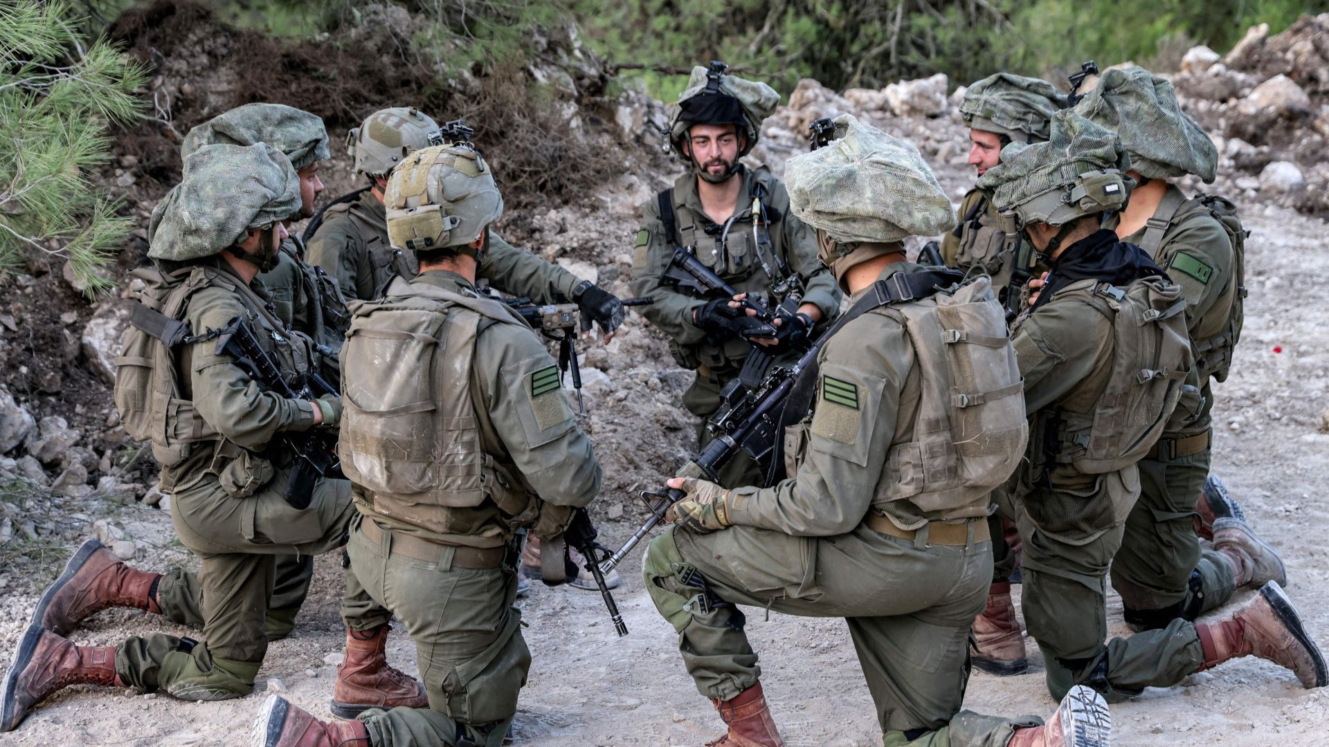 جنود إسرائيليون في منطقة الجليل الأعلى شمال إسرائيل بالقرب من الحدود مع لبنان