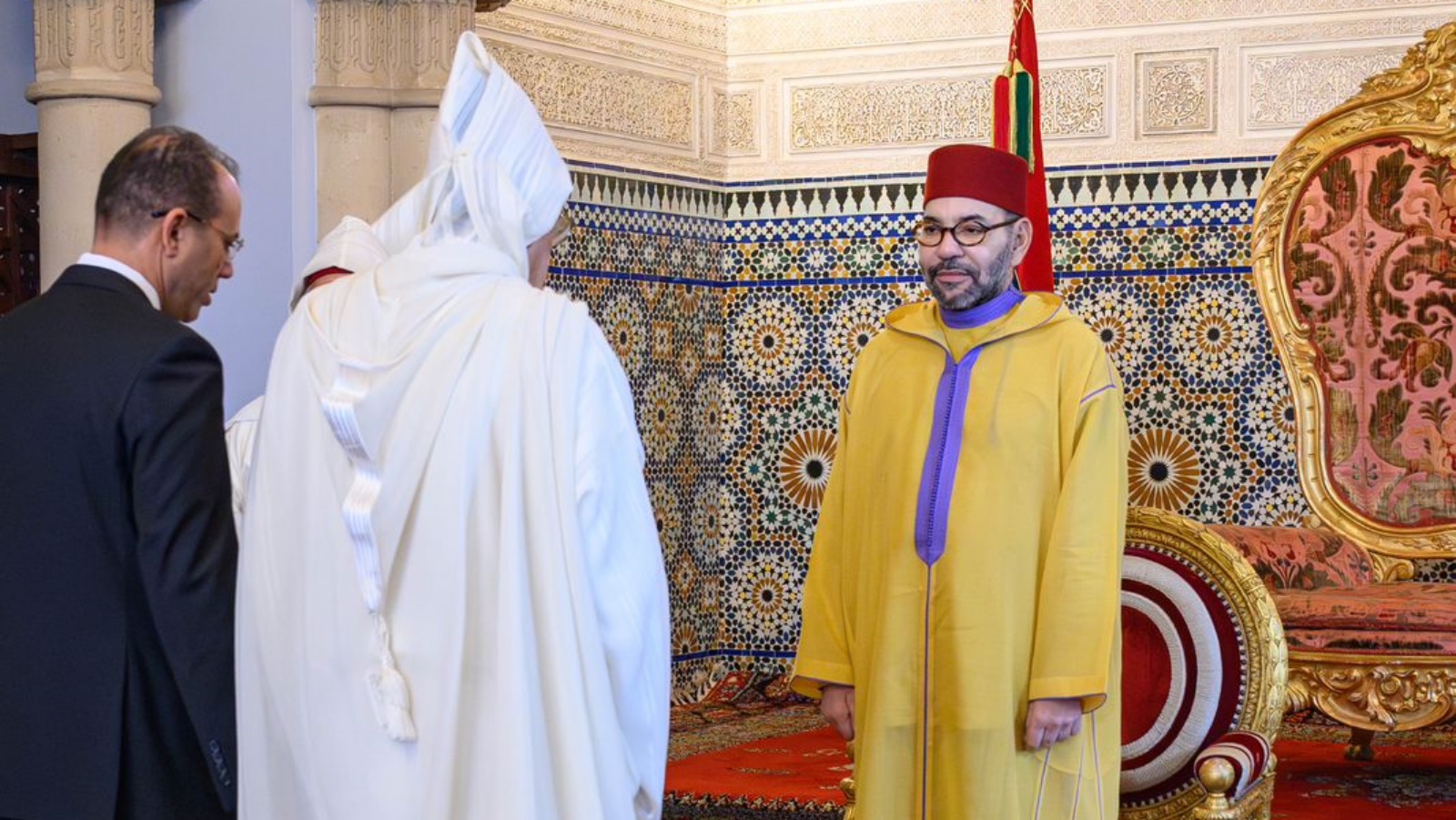 الملك محمد السادس لدى تعيينه رئيس المحكمة الدستورية