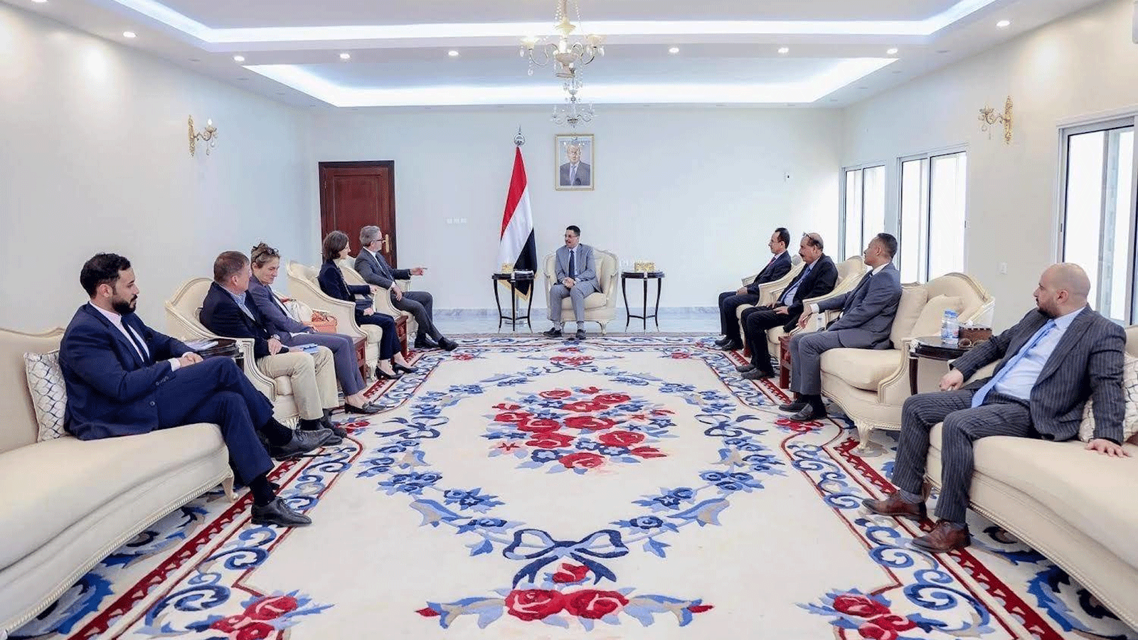 وزير الخارجية اليمني يلتقي السفراء الأوروبيين في عدن (سبأ)