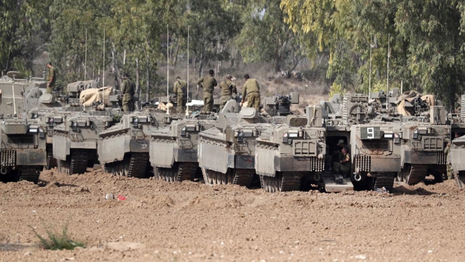 قوات إسرائيلية محتشدة على الحدود مع قطاع غزة
