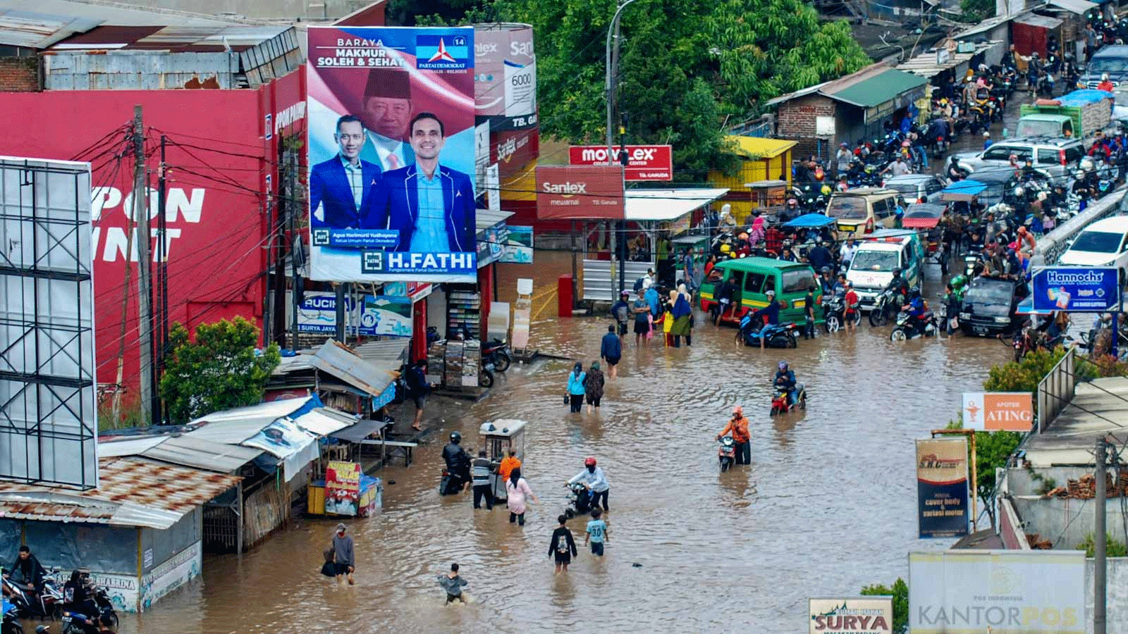 صورة تُظهر الفيضانات في إندونيسيا