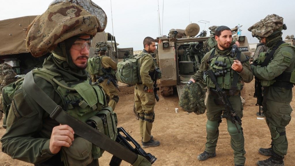 جنود إسرائيليون في منطقة العمليات البرية في غزة
