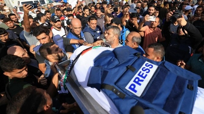 تشييع صحافي سقط في استهداف اسرائيلي