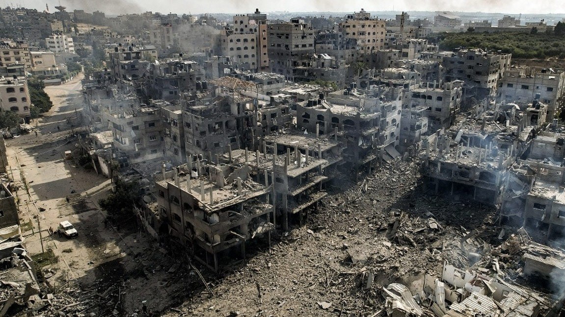 جانب من الدمار الذي ألحقه القصف الإسرائيلي بقطاع غزة