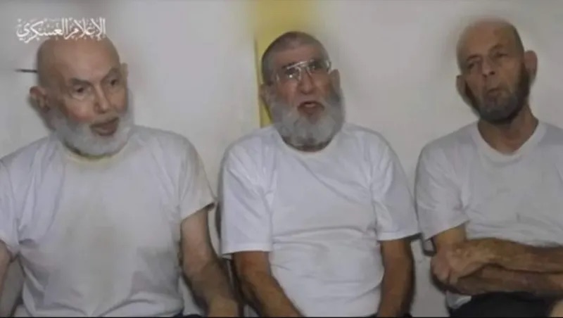 TELEGRAM | من اليسار: عميرام كوبر، يورام ميتزجر، حاييم بري – وثلاثتهم رهائن في غزة