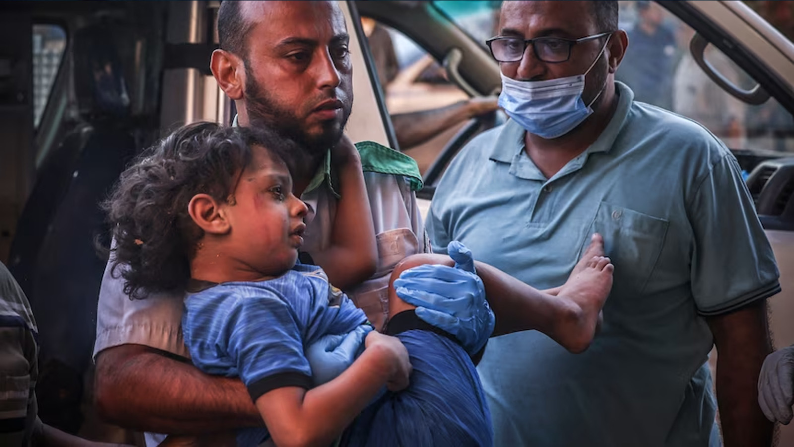 صورة أرشيفية لطفل مصاب في غزة