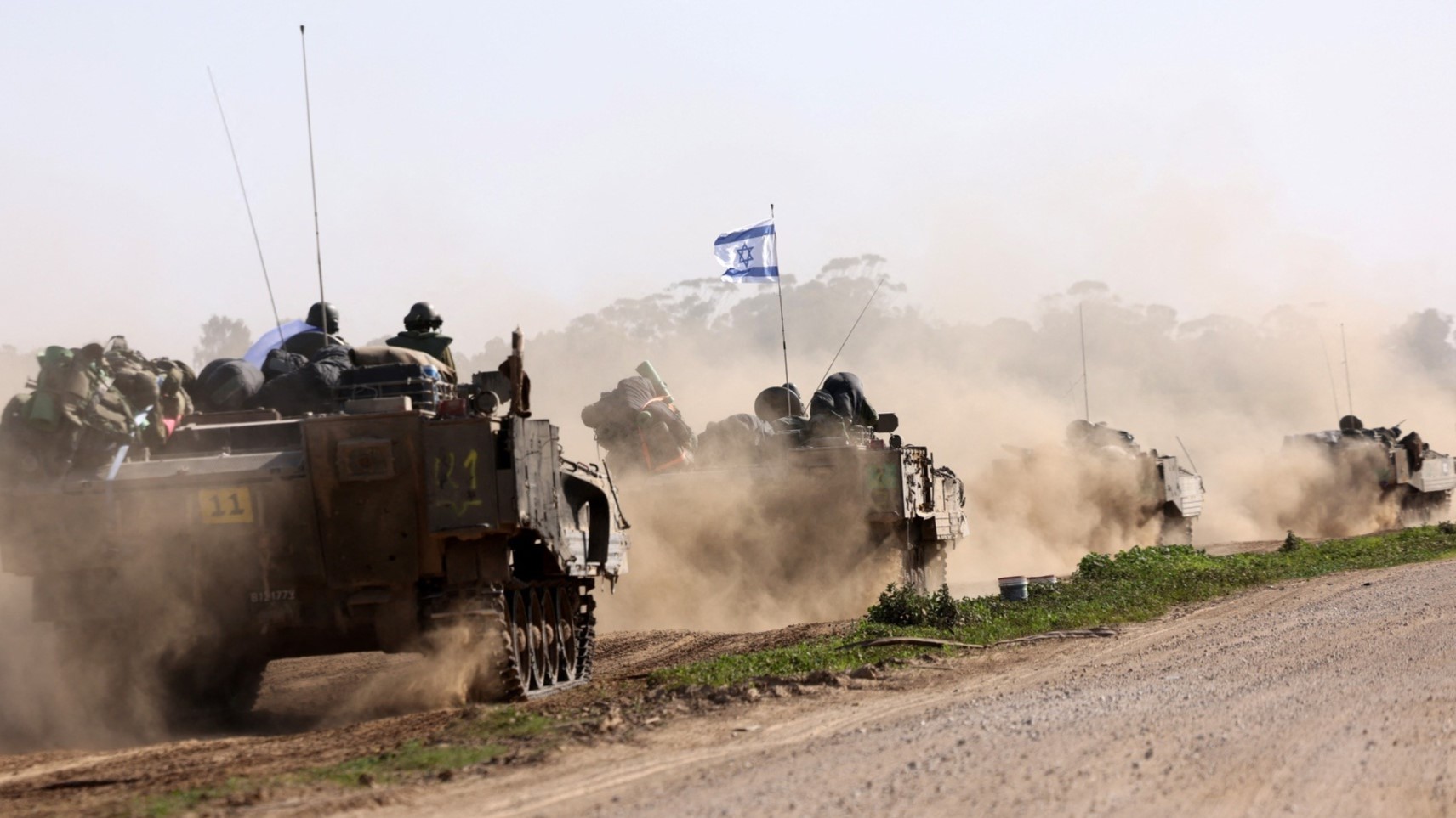 قوة إسرائيلية مؤللة في غلاف غزة، في 31 ديسمبر 2023