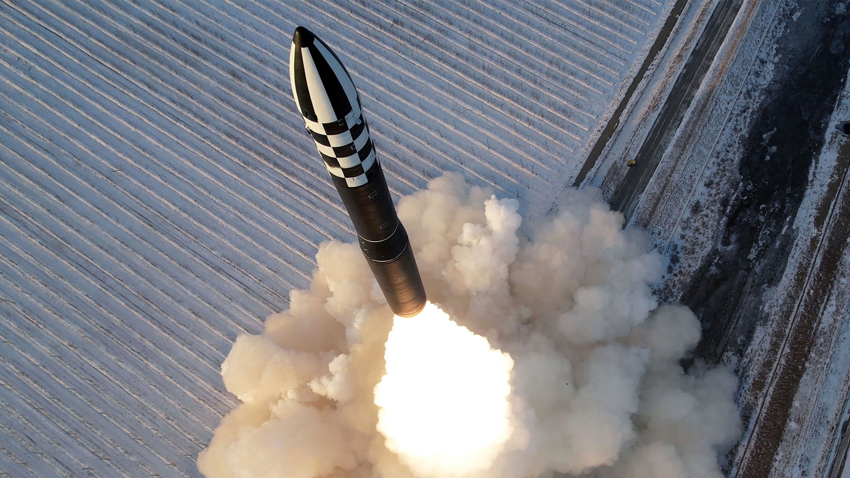 صاروخ هواسونغ-18، أقوى صاروخ بالستي عابر للقارات في ترسانة كوريا الشمالية