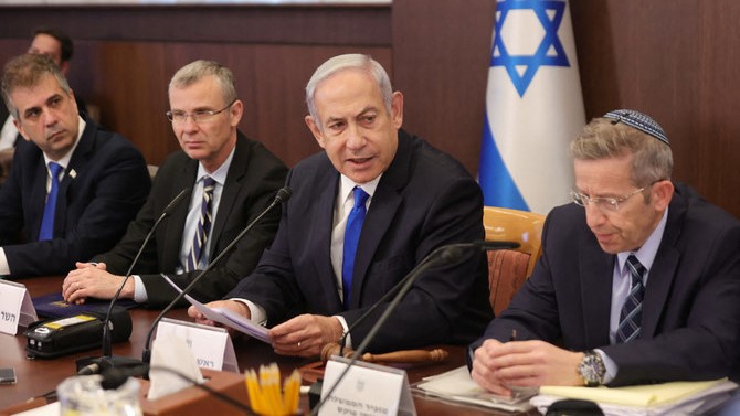 رئيس الوزراء الإسرائيلي بنيامين نتنياهو مترئسًا جلسة حكومية