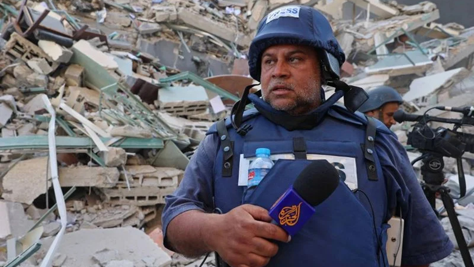 الصحفي الفلسطيني وائل الدحدوح، كبير مراسلي قناة الجزيرة القطرية بقطاع غزة