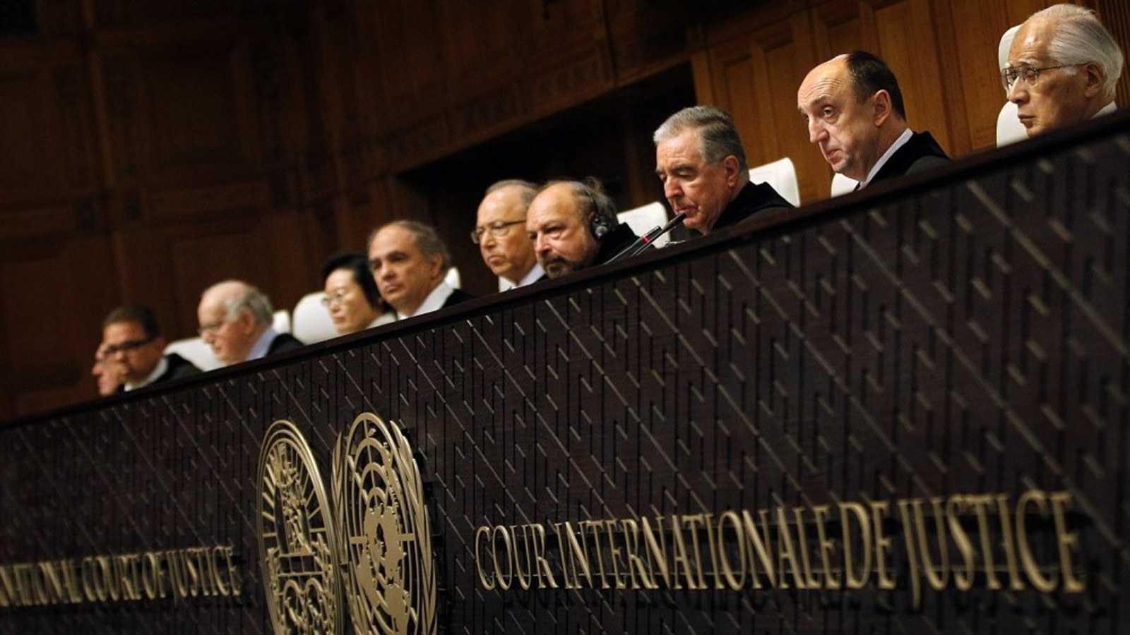 قضاة محكمة العدل الدولية في جلسة استماع