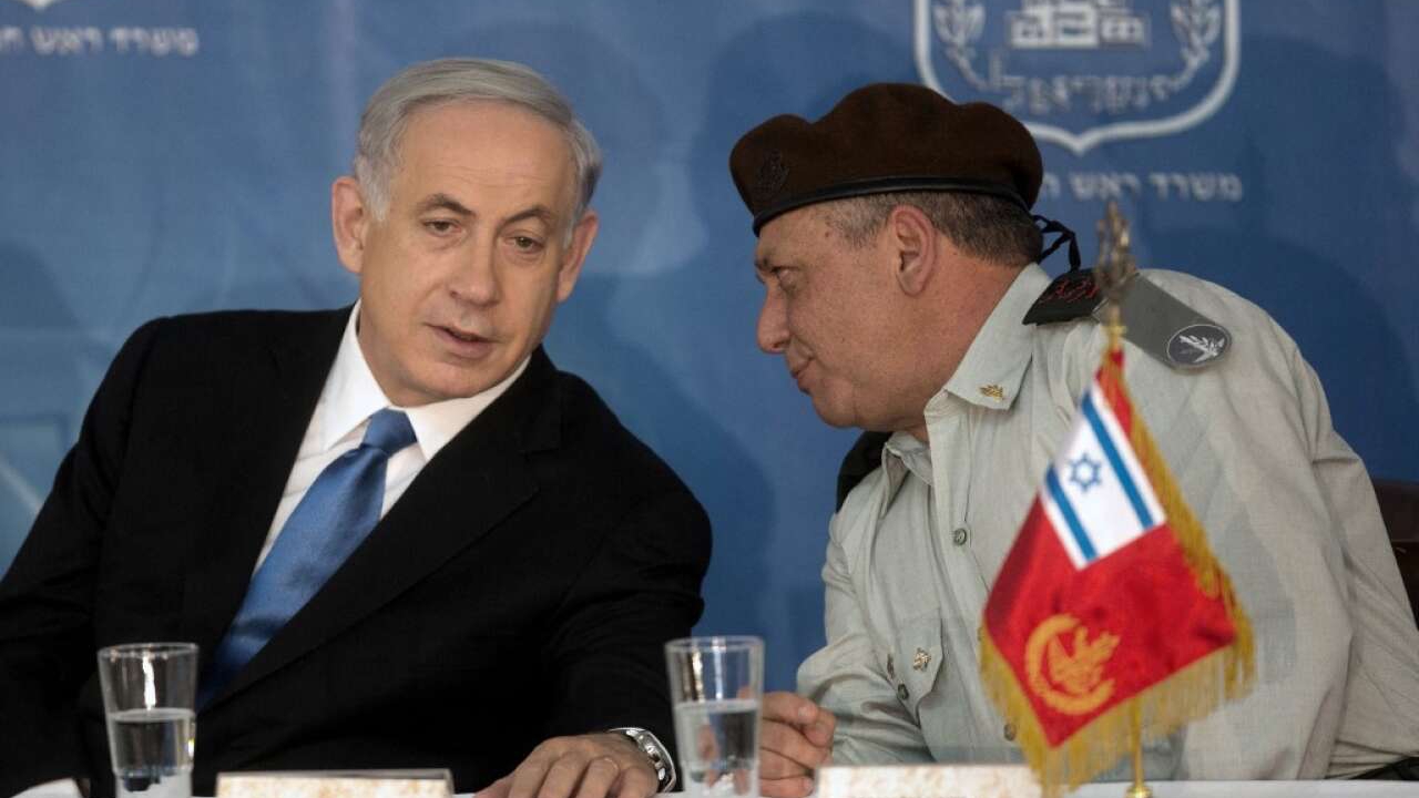 اتهم وزير في مجلس الحرب الإسرائيلي غادي آيزنكوت نتنياهو بالكذب بشأن أهداف الجيش الإسرائيلي في غزة