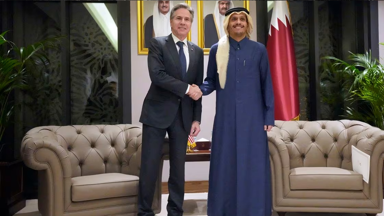 وزير الخارجية الأميركي أنتوني بلينكن يلتقي برئيس الوزراء ووزير خارجية قطر الشيخ محمد بن عبد الرحمن آل ثاني في ملحق الديوان بالدوحة. 6 شباط (فبراير) 2024