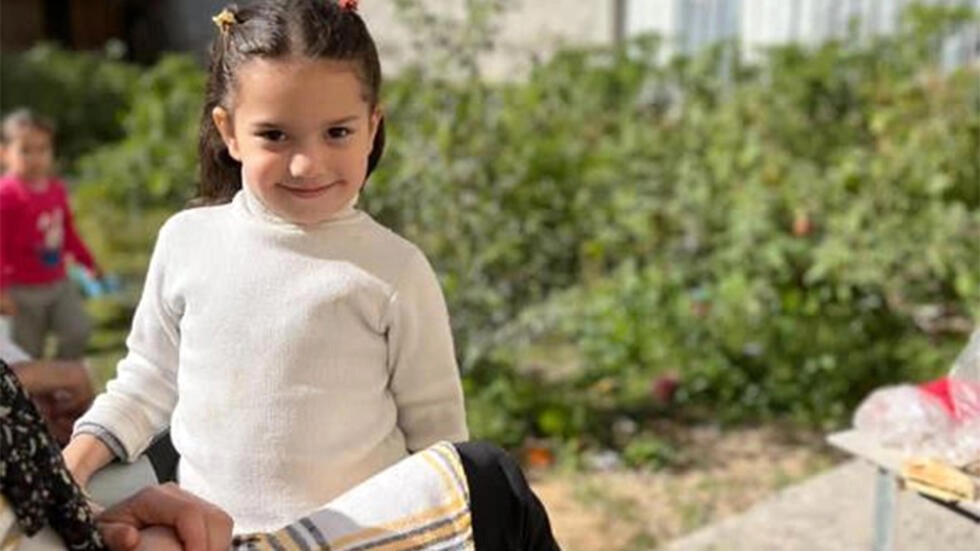الطفلة الفلسطينية هند رجب (ستة أعوام) في صورة غير مؤرخة وزعتها عائلتها