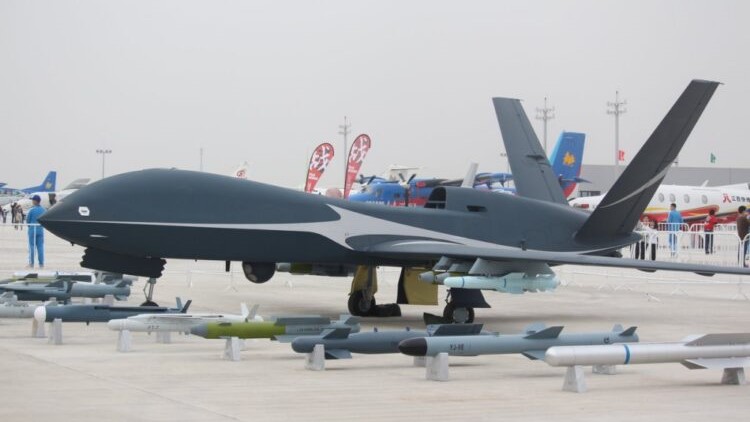 مسيّرة WL-10B الصينية القتالية في معرض الدفاع العالمي بالرياض