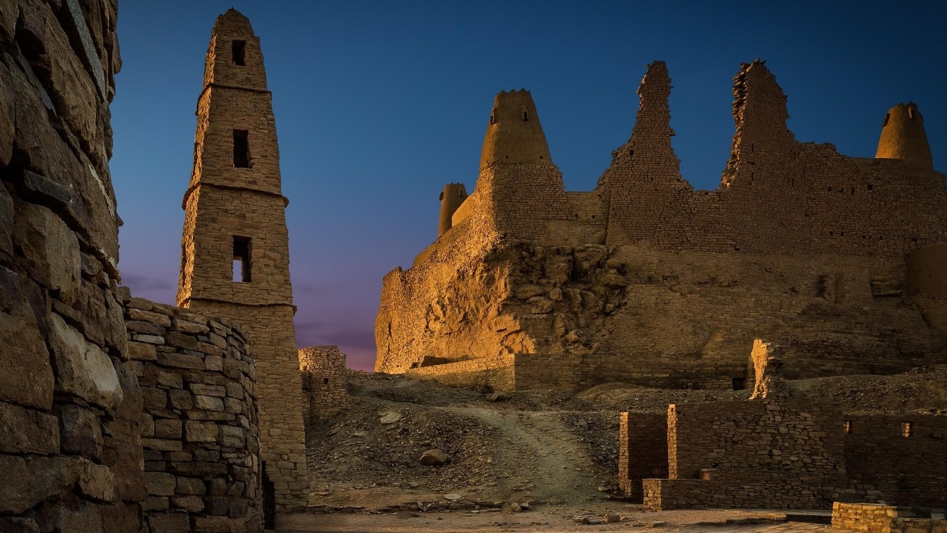 تنوع بيئي يجعل الجوف وجهة العديد من المجموعات السياحية العربية والعالمية