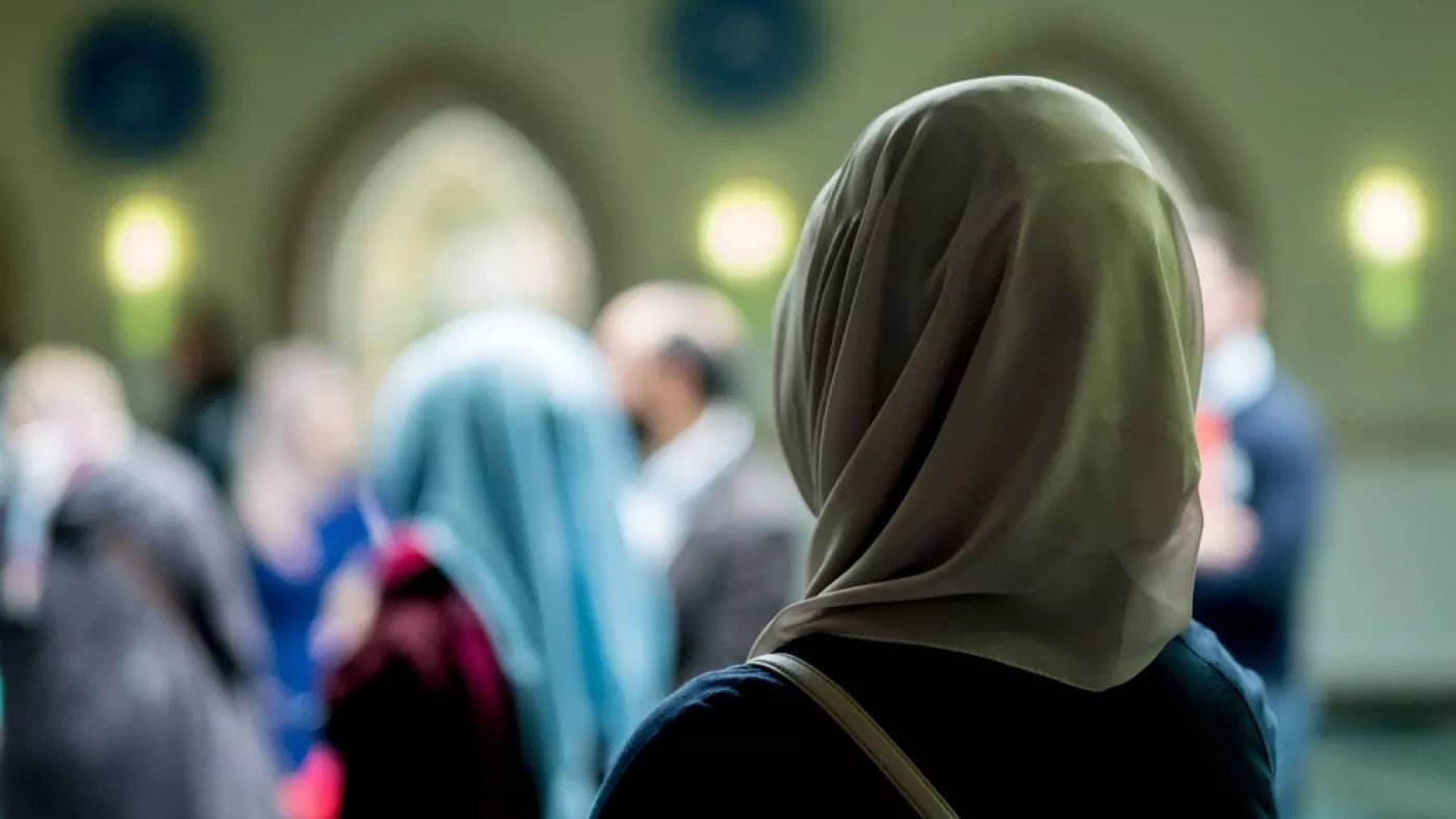 النساء المسلمات في بريطانيا عرضة لإساءات مت