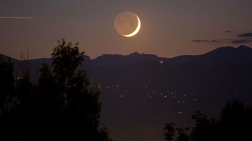 الصورة نقلاً عن مركز الفلك الدولي الذي يؤكد أن 11 مارس بداية شهر رمضان