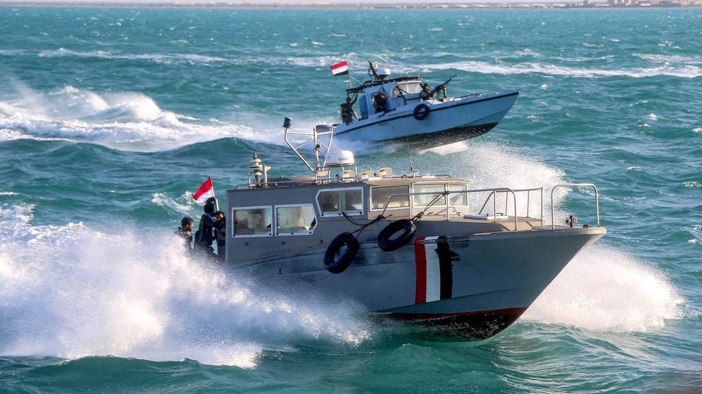 قوارب عسكرية حوثية في خليج عدن