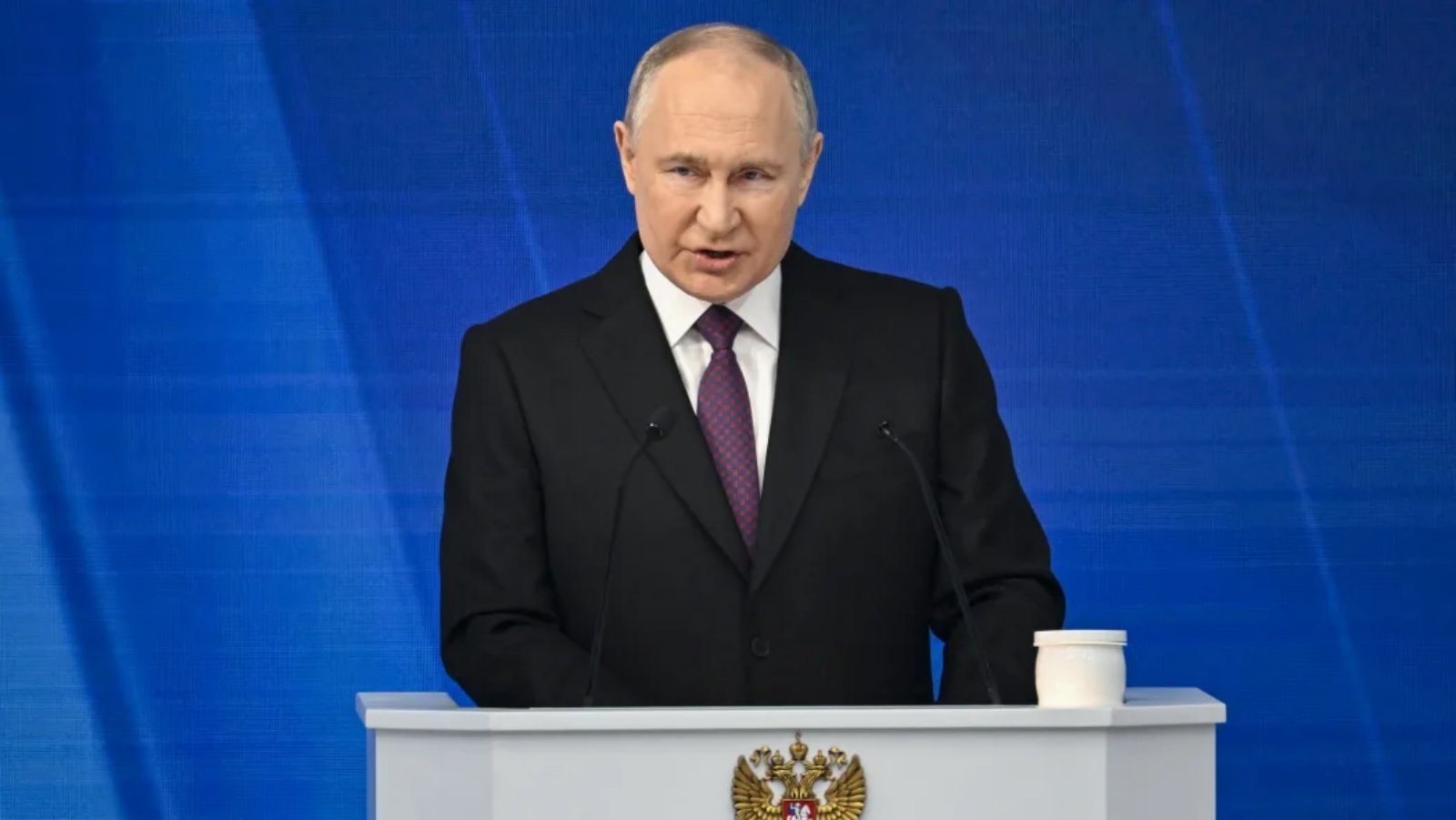 الرئيس الروسي فلاديمير بوتين يلقي خطابه السنوي عن حالة الأمة في مركز المؤتمرات جوستيني دفور في وسط موسكو في 29 شباط (فبراير) 2024