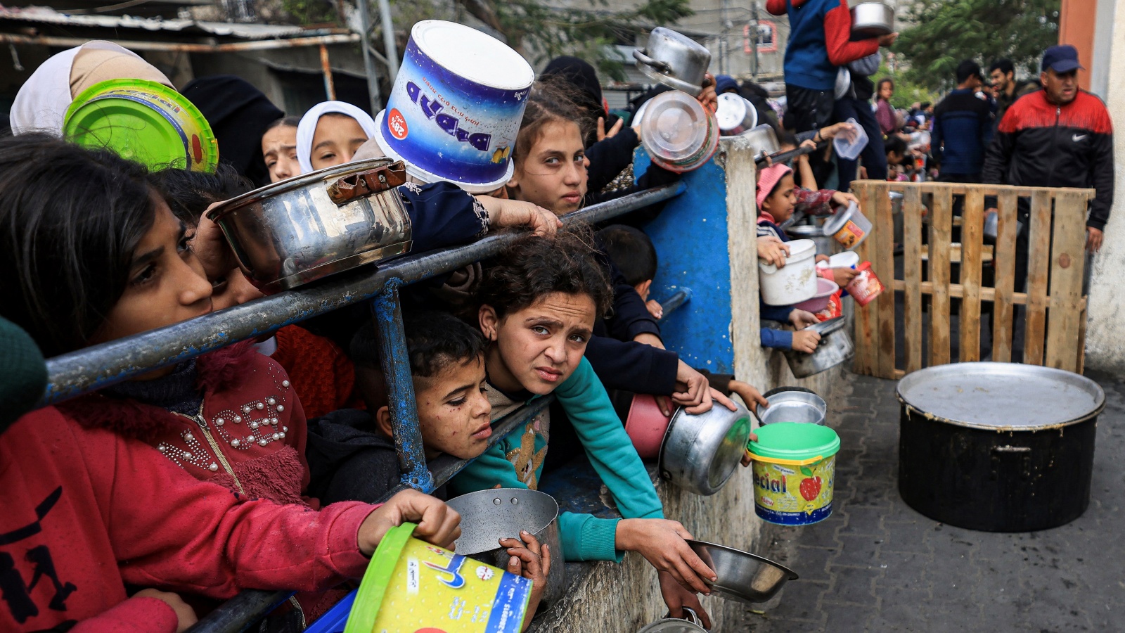 إسرائيل نفت بشدة المزاعم بأنها مسؤولة عن نقص الغذاء في غزة