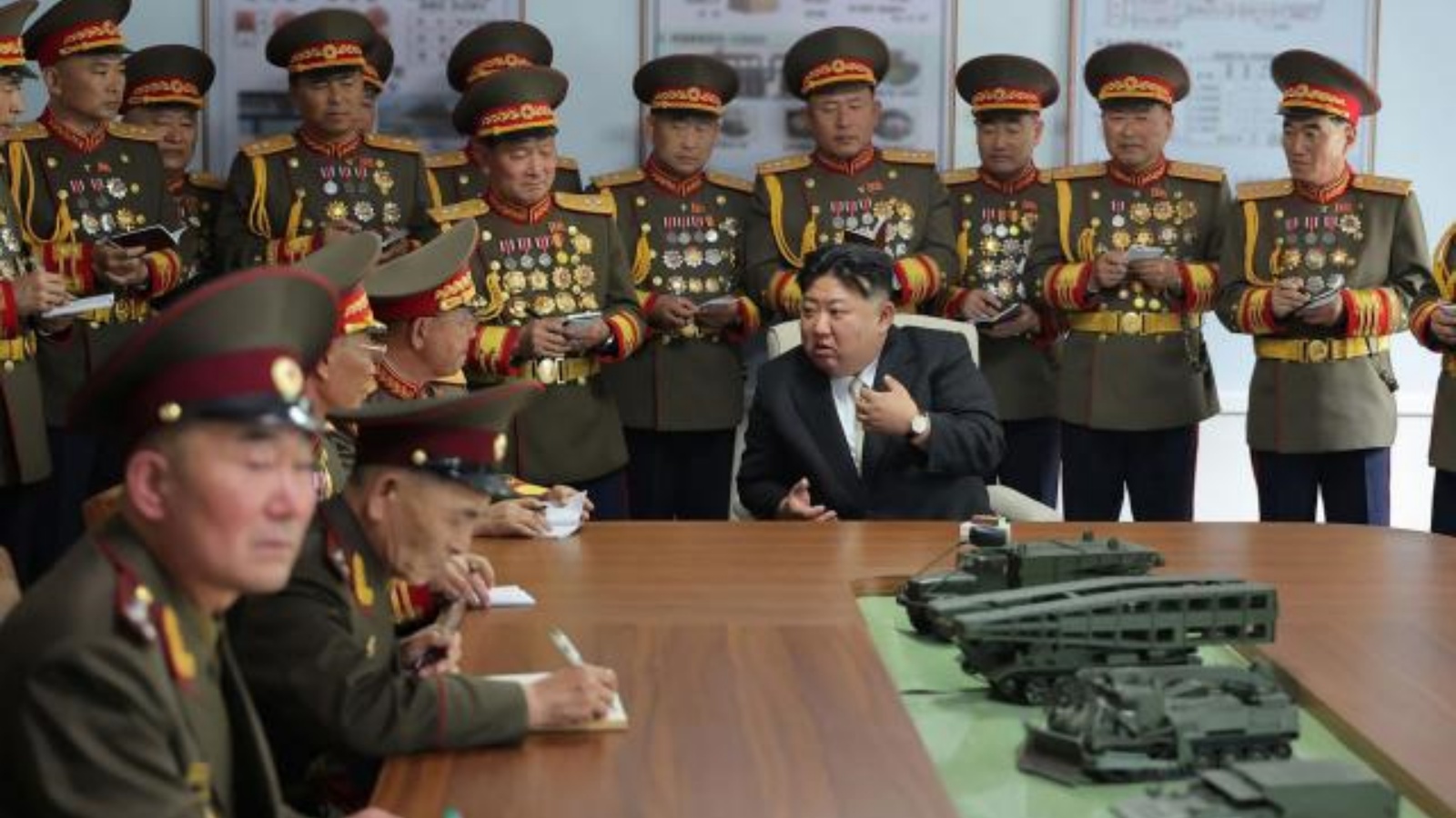 زار الزعيم الكوري الشمالي كيم جونغ أون جامعة عسكرية في بيونغ يانغ الشهر الماضي