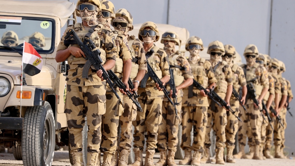 الجيش المصري يجري تحقيقاً في حادثة اطلاق النار في رفح
