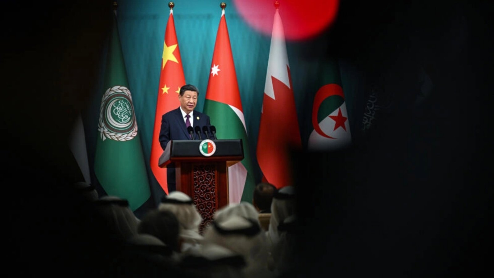 الرئيس الصيني شي جينبينغ أثناء خطابه في حفل افتتاح الاجتماع الوزاري العاشر لمنتدى التعاون بين الصين والدول العربية في بكين بتاريخ 30 أيار (مايو) 2024 