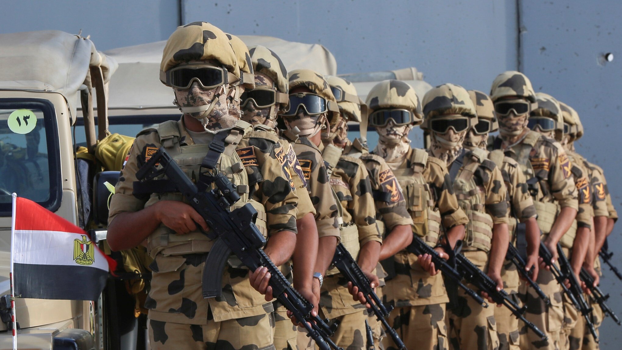 ردود الأفعال لاتزال مستمرة على مقتل الجندي المصري بالقرب من معبر رفح