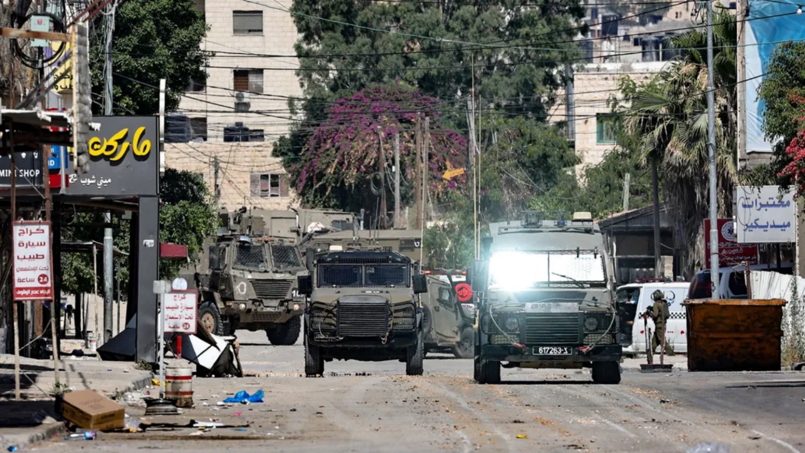 القوات الإسرائيلية تقتحم جنين وتحاصر المخيم وتدمر الممتلكات