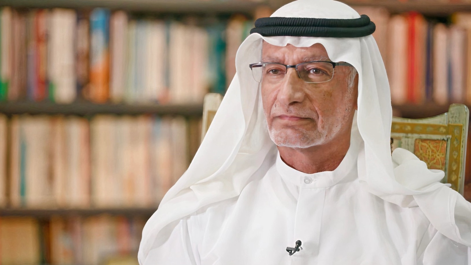 الكاتب والأكاديمي الإماراتي عبدالخالق عبدالله
