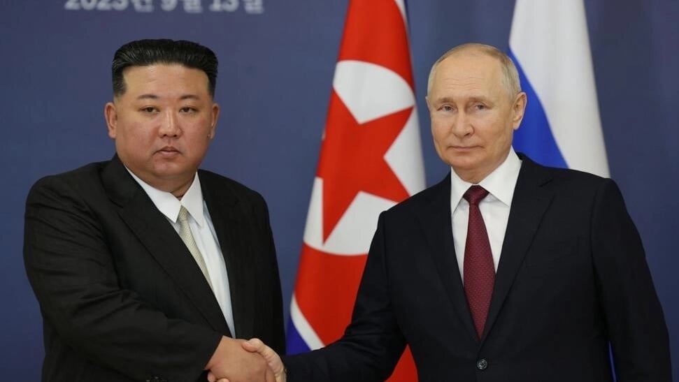 الرئيس الروسي فلاديمير بوتين ونظيره الكوري الشمالي كيم جون أون