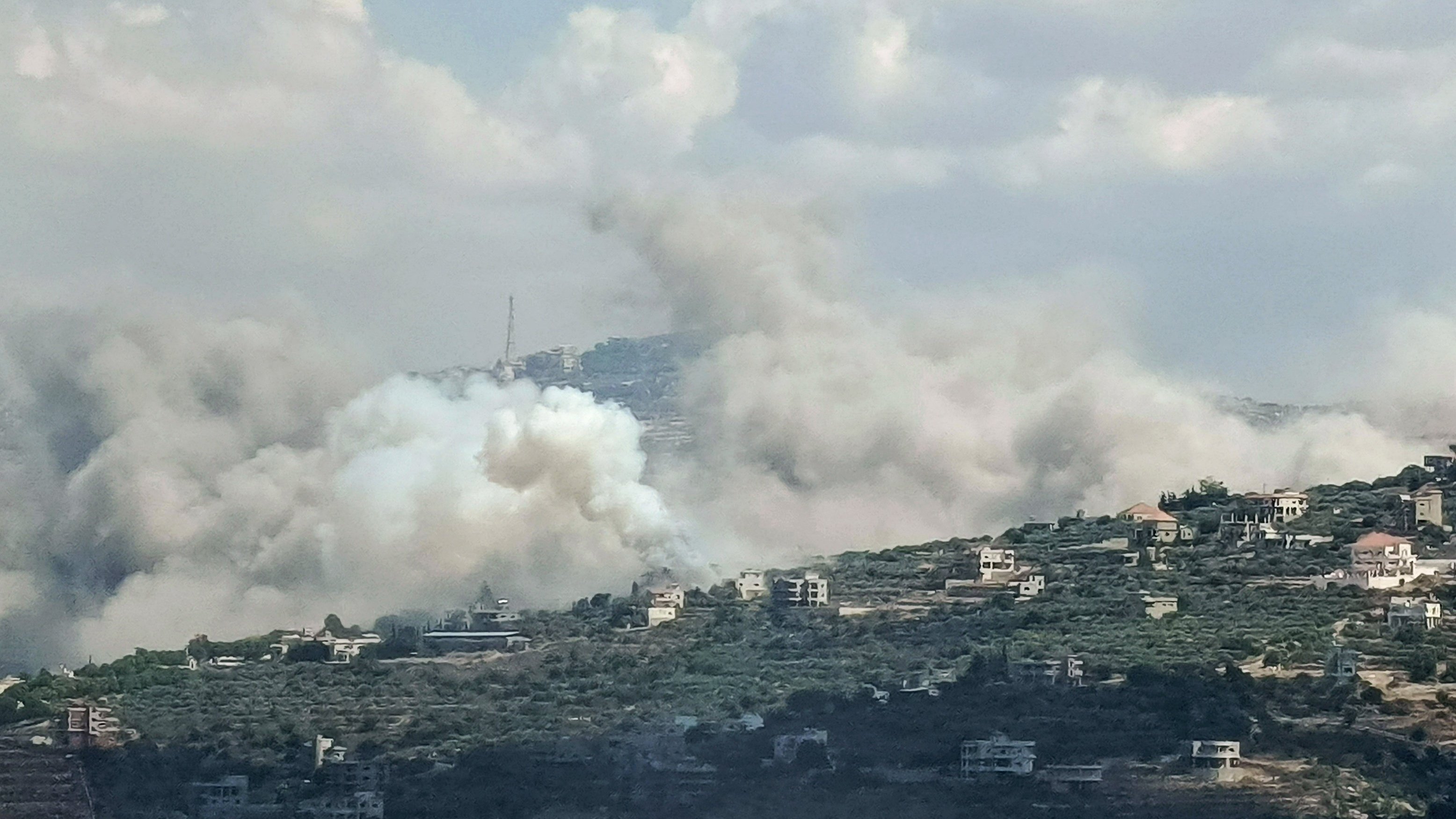 لبنان يعلن إرتفاعا كبيرا بقتلى الضربات الإسرائيلية