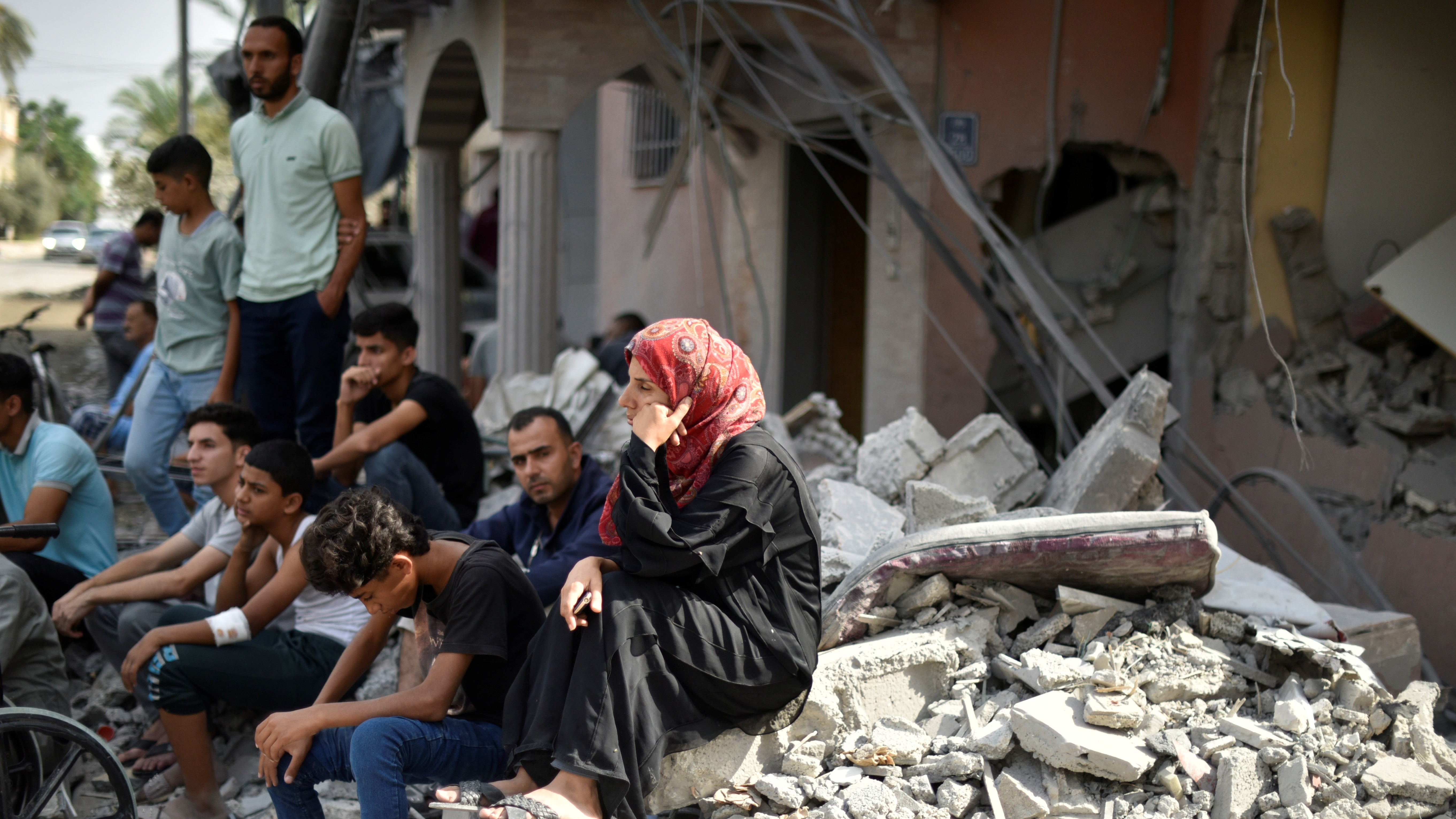 غزة وسكانها.. ملف لم يجد حلولاً بعد