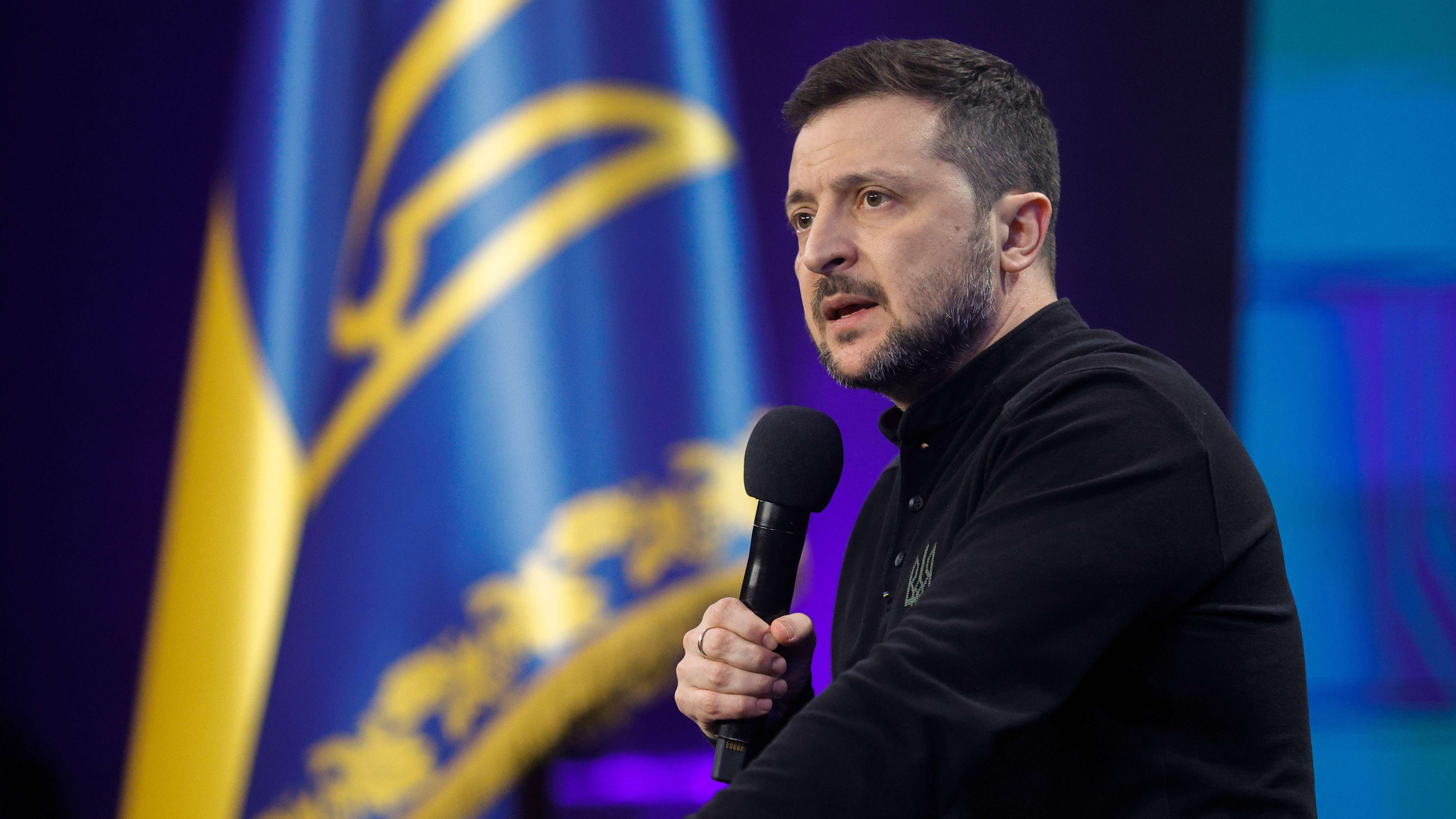 الرئيس الأوكراني فلوديمير زيلنسكي © EPA-EFE/REX/Shutterstock