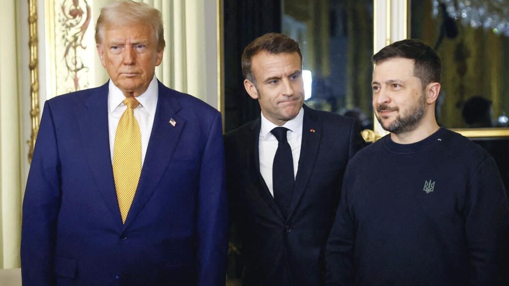 من لقاء زيلينسكي، ترامب وماركون في قصر الرئاسة بباريس 7 دجنبر 2024.