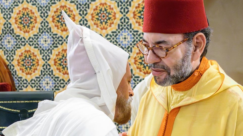 الملك محمد السادس لدى ترؤسه حفلا دينيا احياءً لليلة القدر